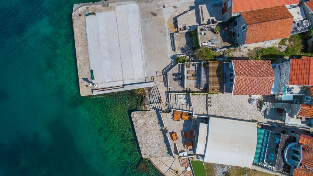 Villa Family House Bjelila à Tivat Extérieur photo