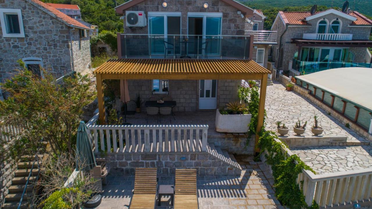 Villa Family House Bjelila à Tivat Extérieur photo