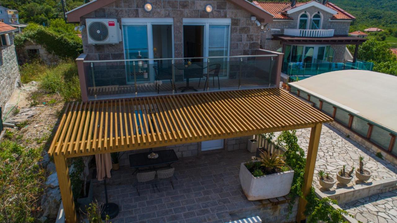 Villa Family House Bjelila à Tivat Extérieur photo